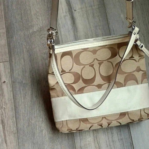 Coach Beige and White Crossbody Bag - Picture 16 of 16